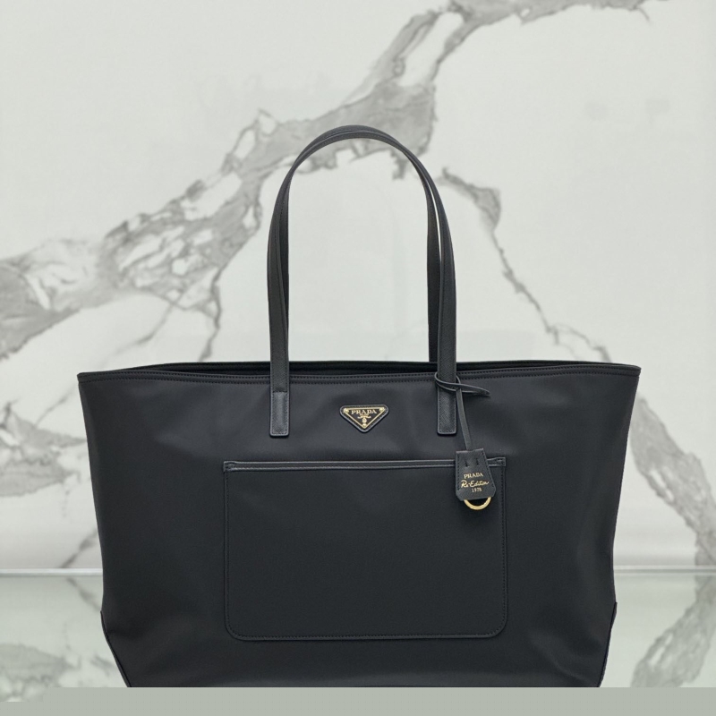 Pra*a shopping bags
